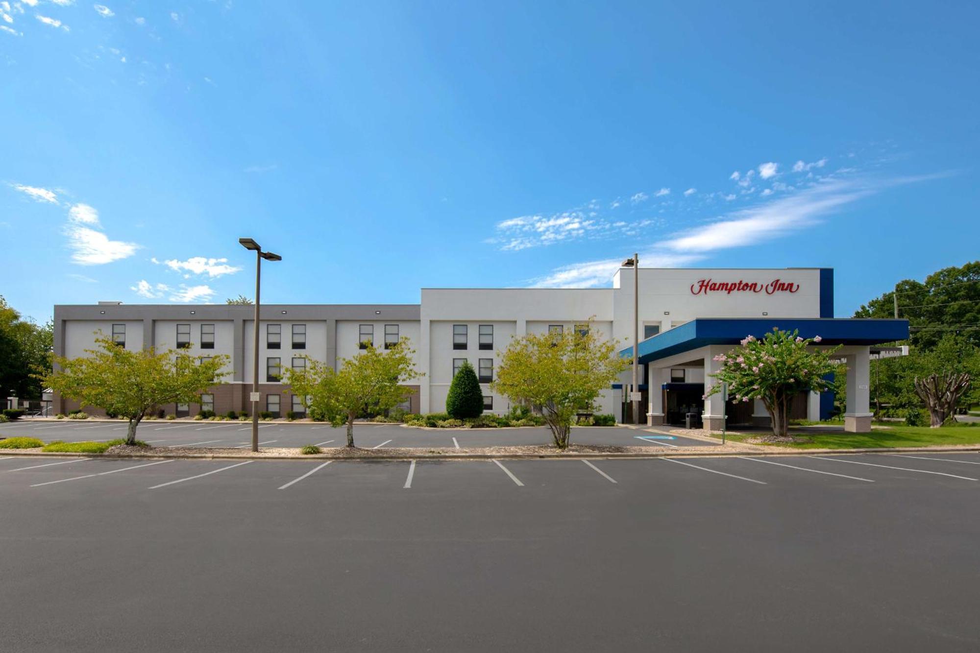 Hampton Charlotte Hotel