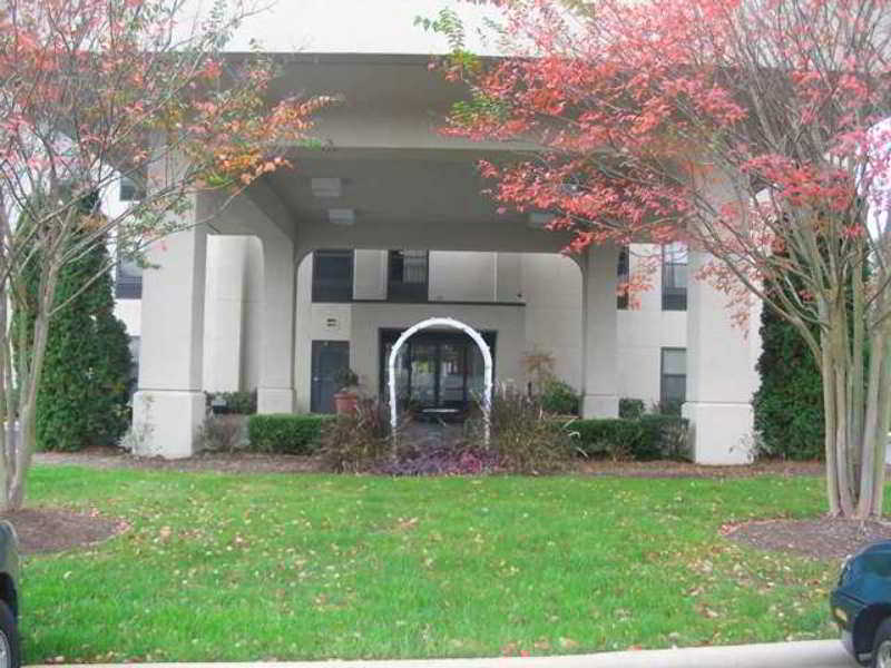 Hampton Charlotte 4* Monroe