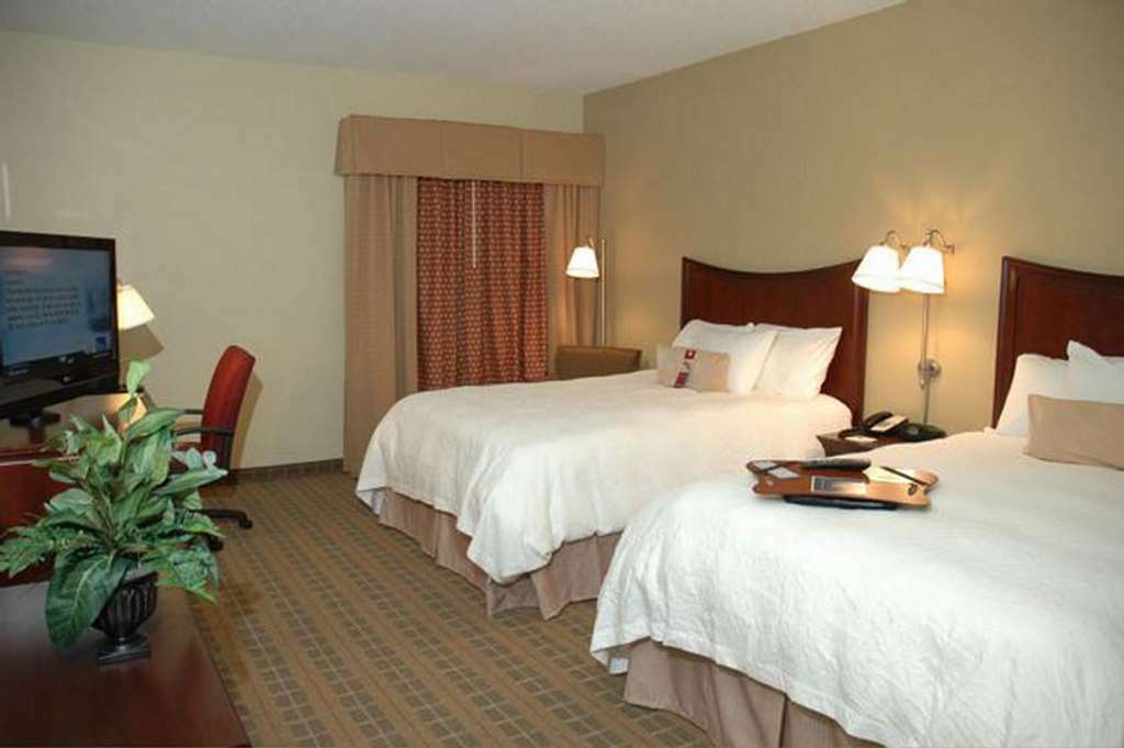 Hotel Hampton Charlotte 4*