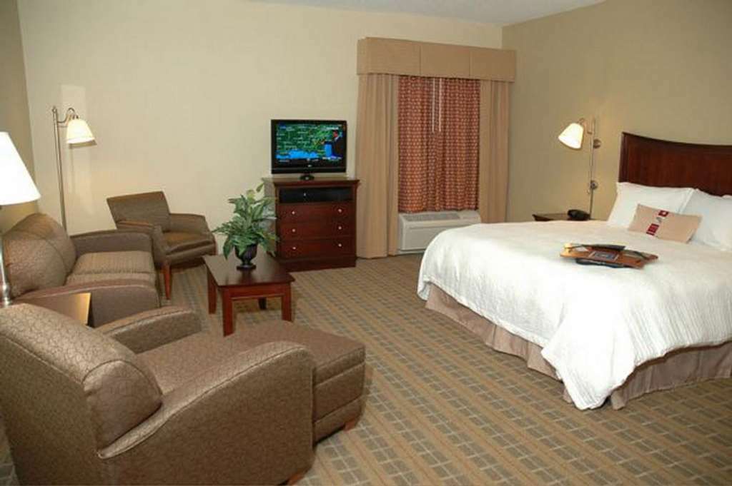 Hotel Hampton Charlotte Monroe